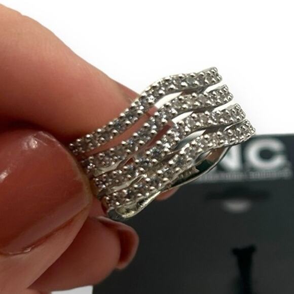 NEW Macy's Silver Crystal Pave Wavy Ring Size 9 Chunky Multi Row Jewelry - Picture 1 of 9